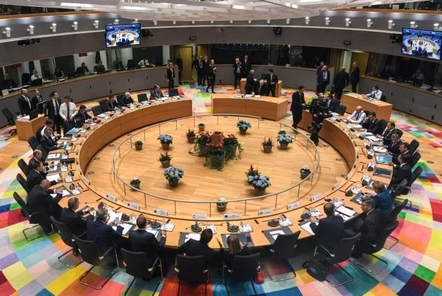 Κυρίαρχο το μεταναστευτικό στην ατζέντα της Συνόδου Κορυφής